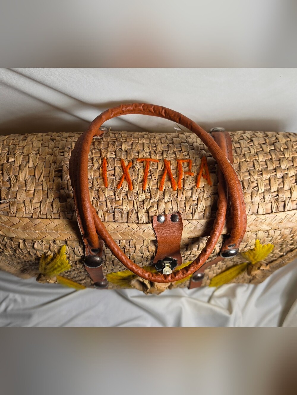 VTG IXTAPA Mexico Woven Straw Tote Bag Boho MCM Beach Vacation Market Carryall - Picture 2 of 7